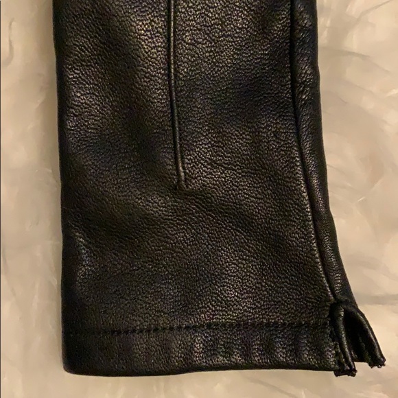 Leather Gloves - Picture 3 of 10